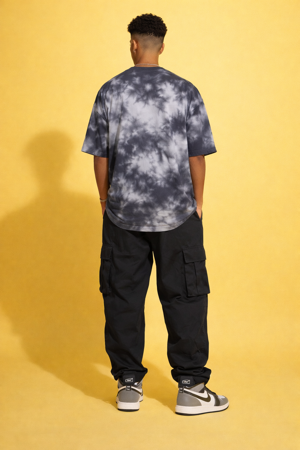 Unisex Tie Dye Oversized T-Shirt — 90% cotton / 10% polyester blend 260 GSM|